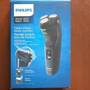 Philips Series 3000 Electric Shaver - Black and Blue